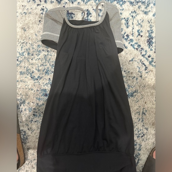 Lululemon No Limits Yoga 4/6 Layered Tank Tonka stripe - Picture 4 of 4